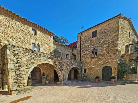 Plaça Major-Monells必去景点