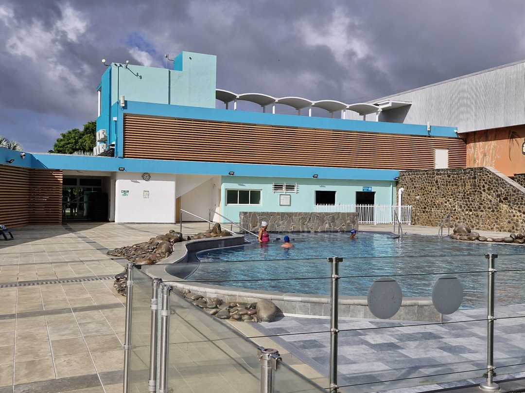 Espace Thermo-ludique René Toribio-Lamentin必去景点