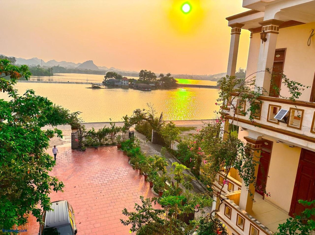 Lake View Motel - Tam Diep Ninh Binh