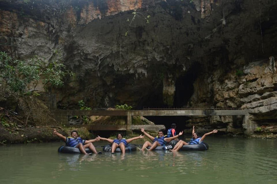 Pindul Cave-基杜尔山必去景点