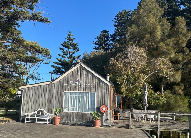 船屋 - 伯克斯河度假屋 - 比尔克斯港口-官方