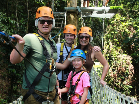 Hawk Adventure Zipline Park  Samui-红统必去景点