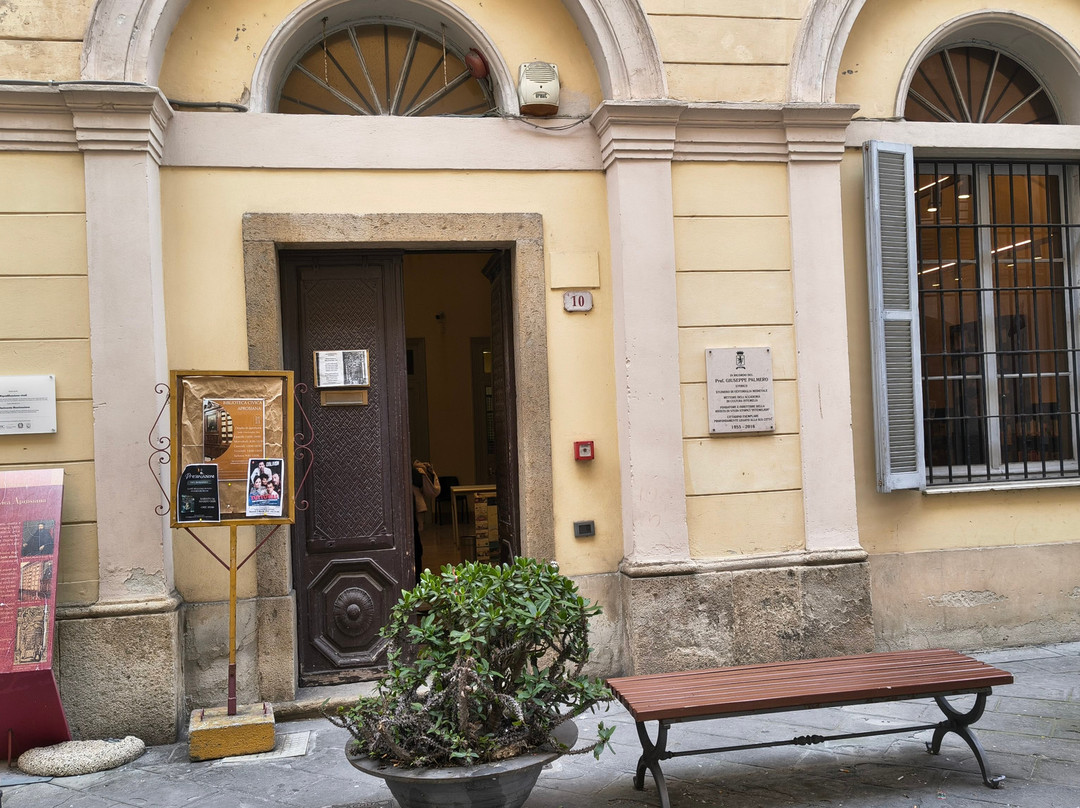 Biblioteca Civica Aprosiana-文蒂米利亚必去景点