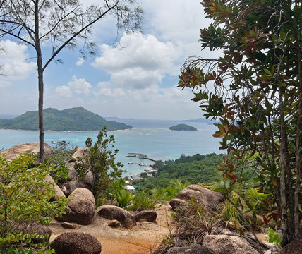 Coconut Services Seychelles-Baie Ste Anne必去景点