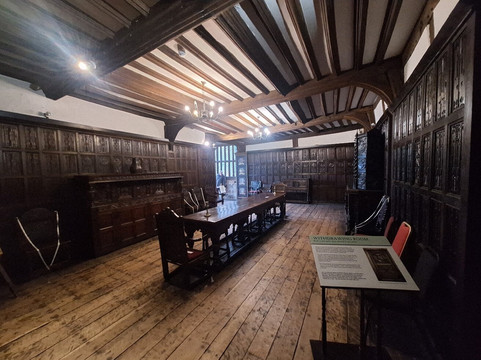Smithills Hall Museum-博尔顿必去景点