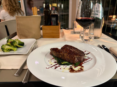 怡东大酒店主图