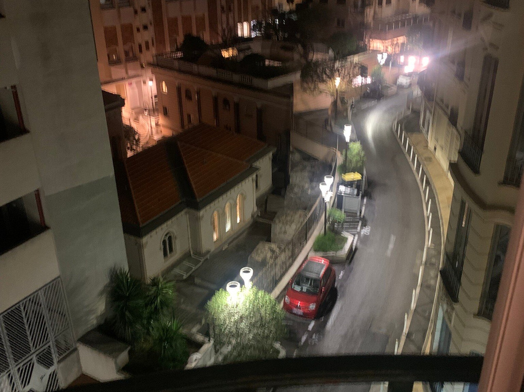 奥林匹亚酒店主图