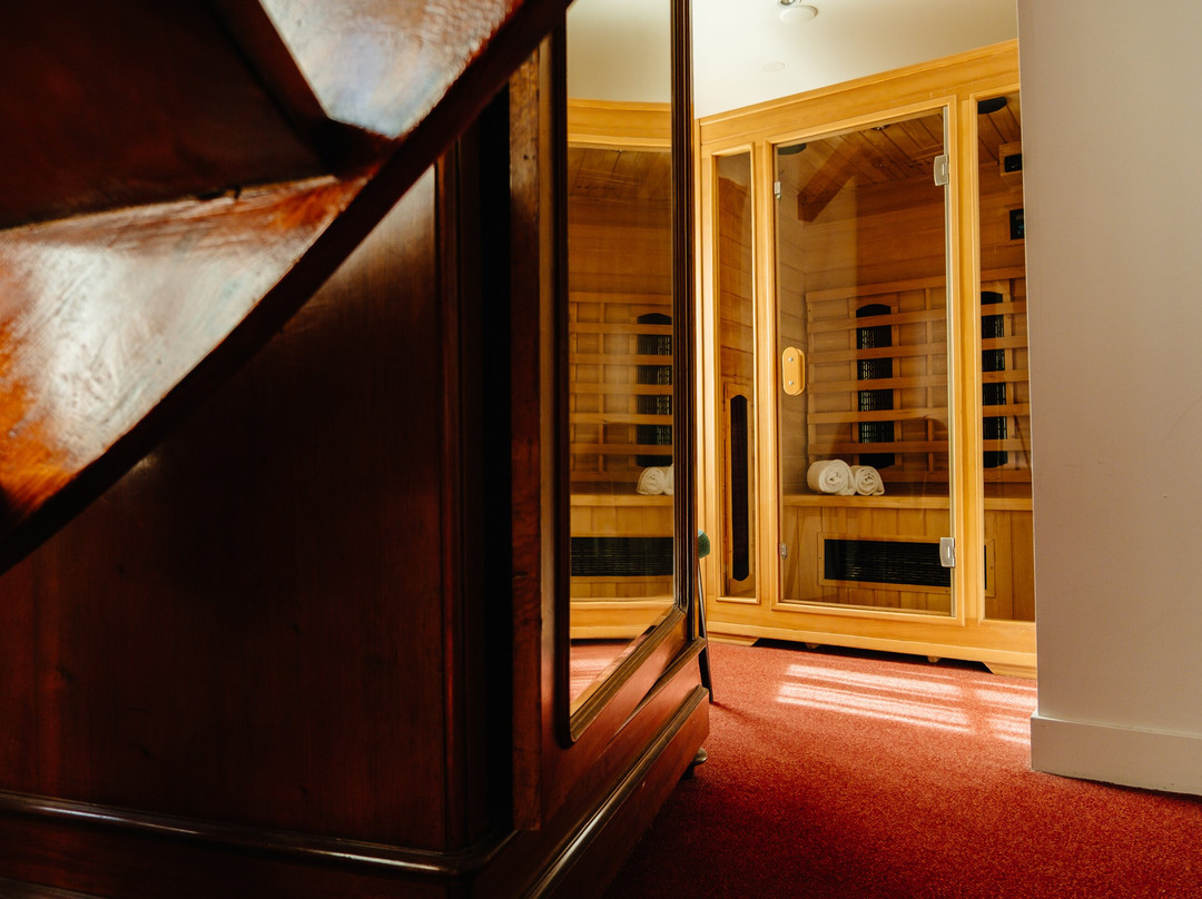 市中心大使酒店主图