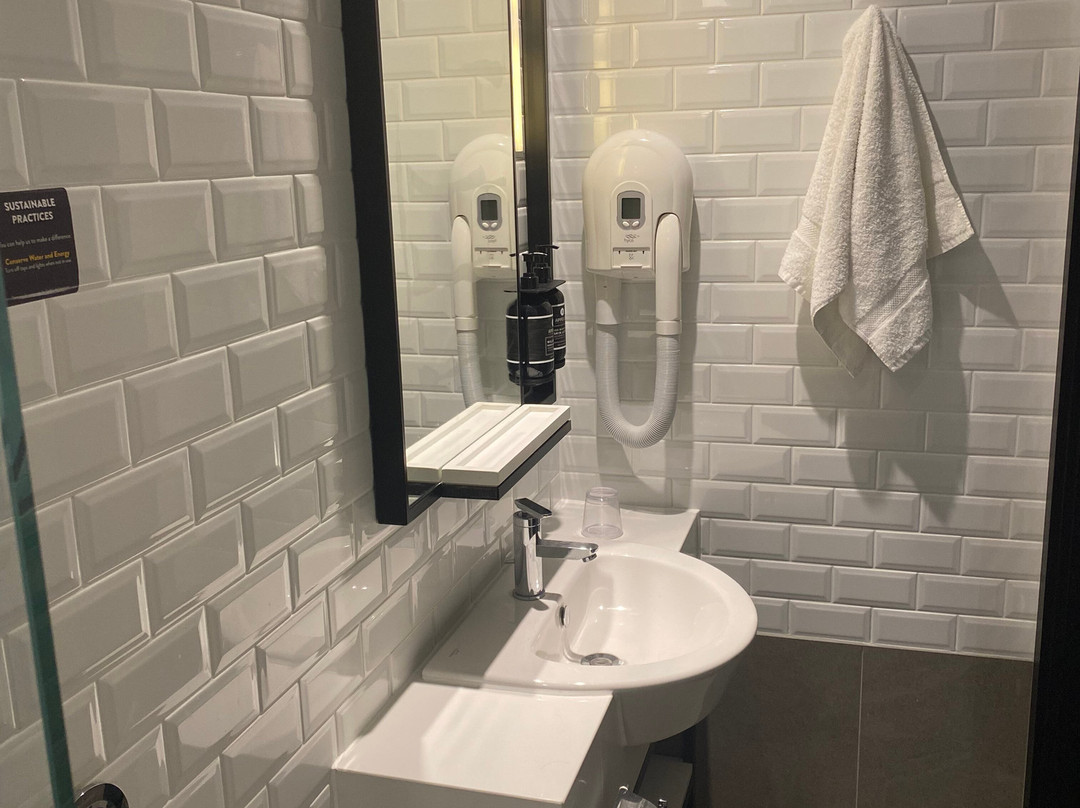 伦敦希思罗阿罗特尔酒店主图