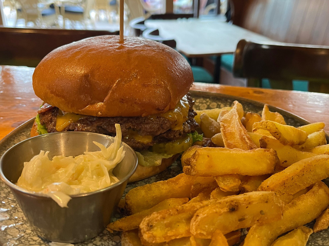 Finnegan's Live Music Irish Pub-马加洛夫必去景点