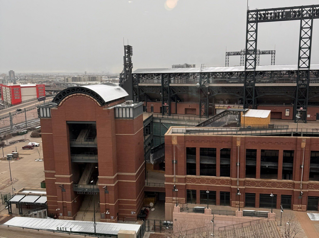 麦格雷戈广场拉力酒店主图