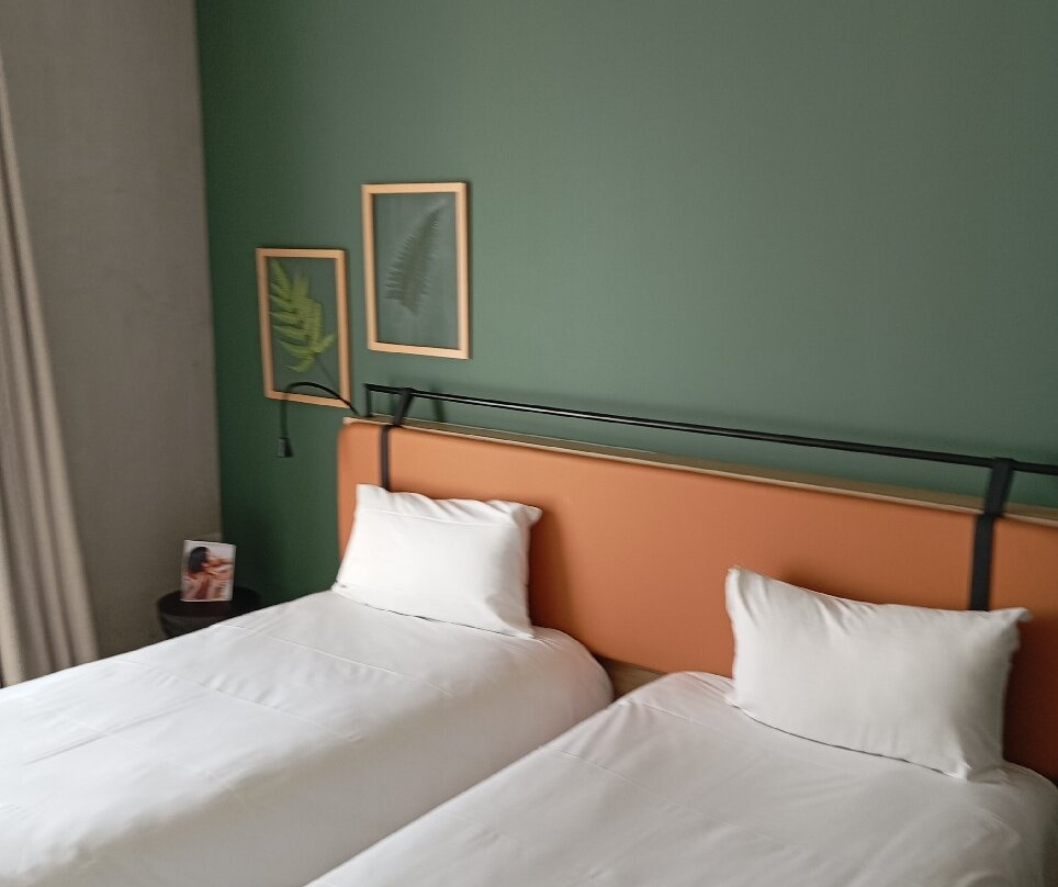 火车站圣布里厄中心康铂酒店主图