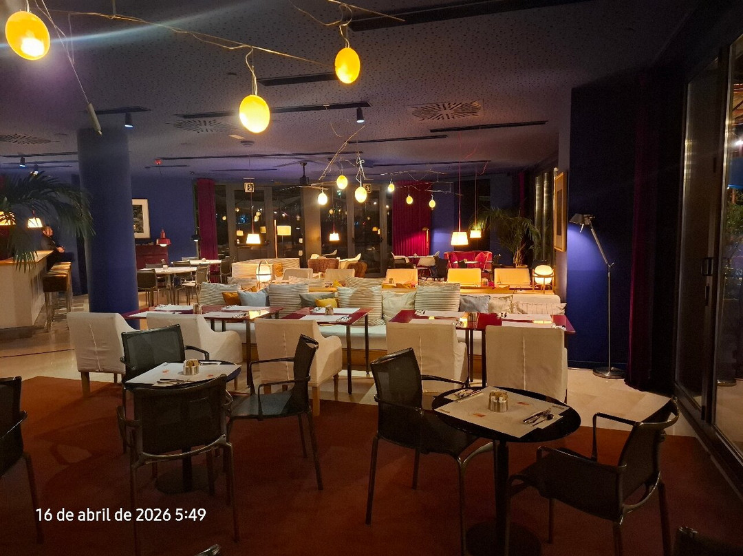 圣库加特酒店主图