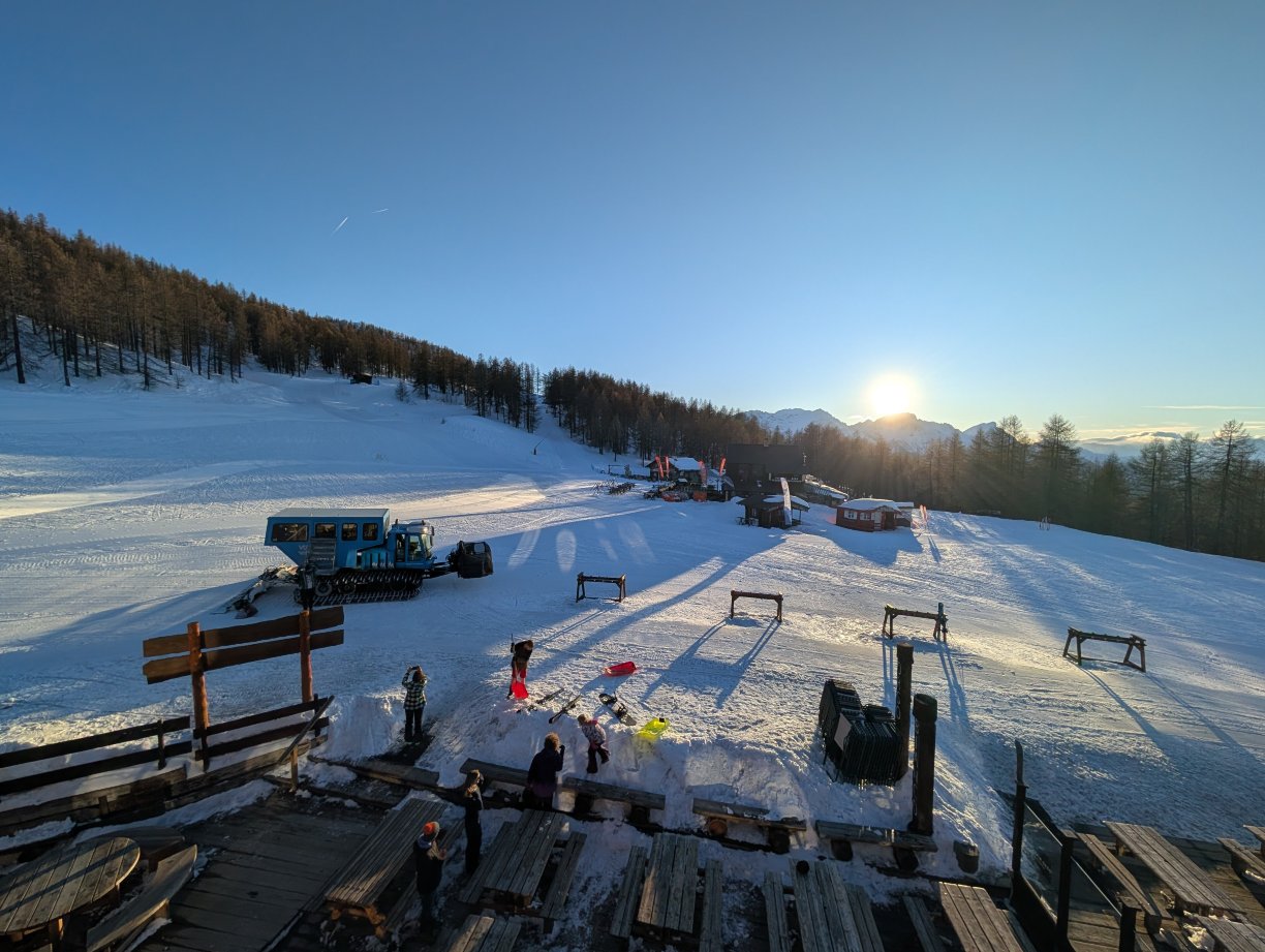 Orso Bianco, Hotel-旅行者