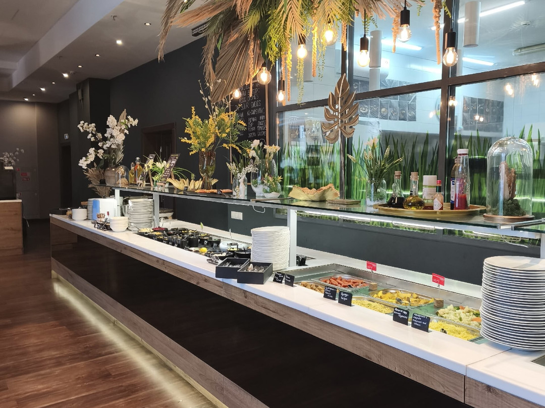 高尔斯基城市酒店主图