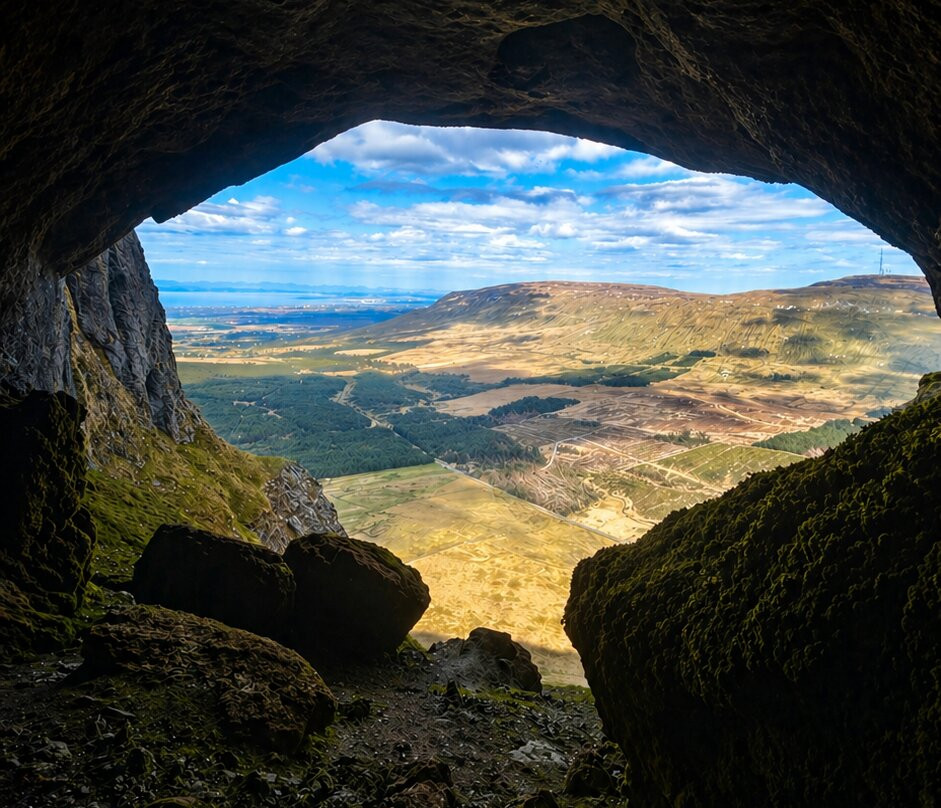 Diarmuid & Grainne's Cave-斯莱戈必去景点