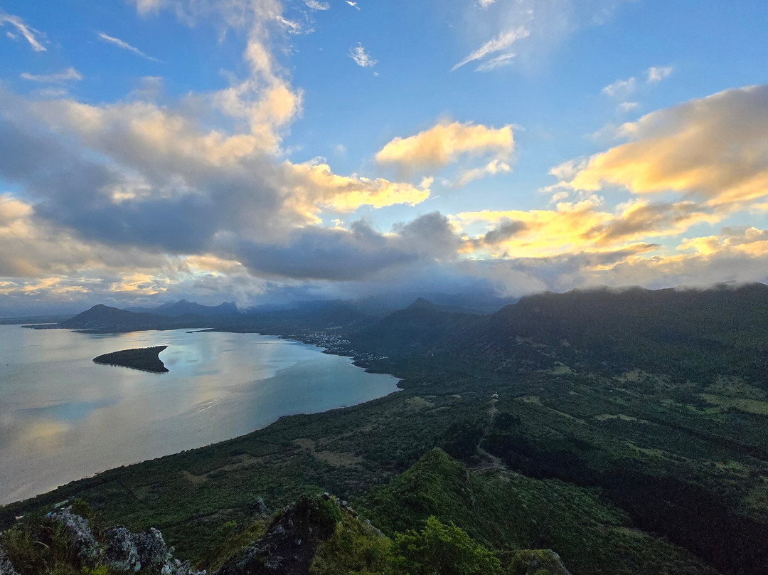 莫纳山-莫纳山必去景点