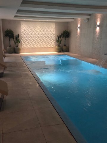 拉努西亚巴塞罗希尔斯酒店-旅行者