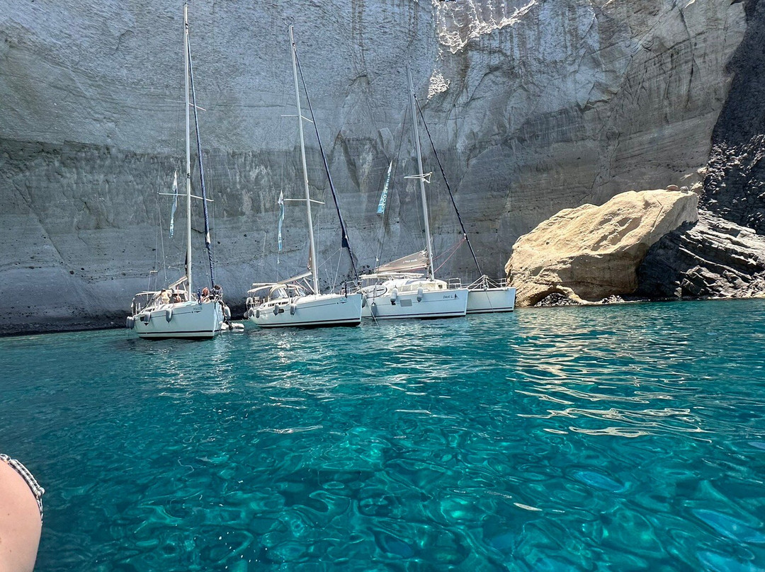 Polco Sailing Cruises-Adamas必去景点