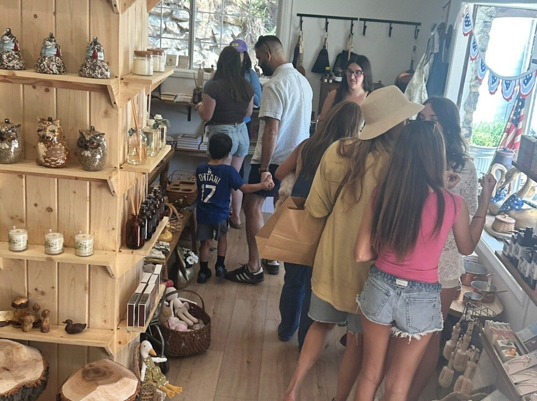 Skyforest Mercantile Home & Gift Store-Skyforest必去景点