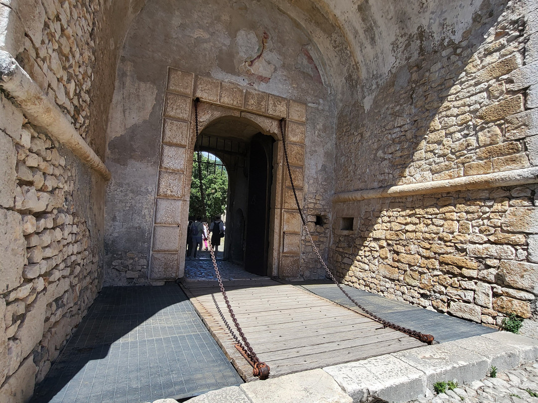 Castello Caetani-Sermoneta必去景点