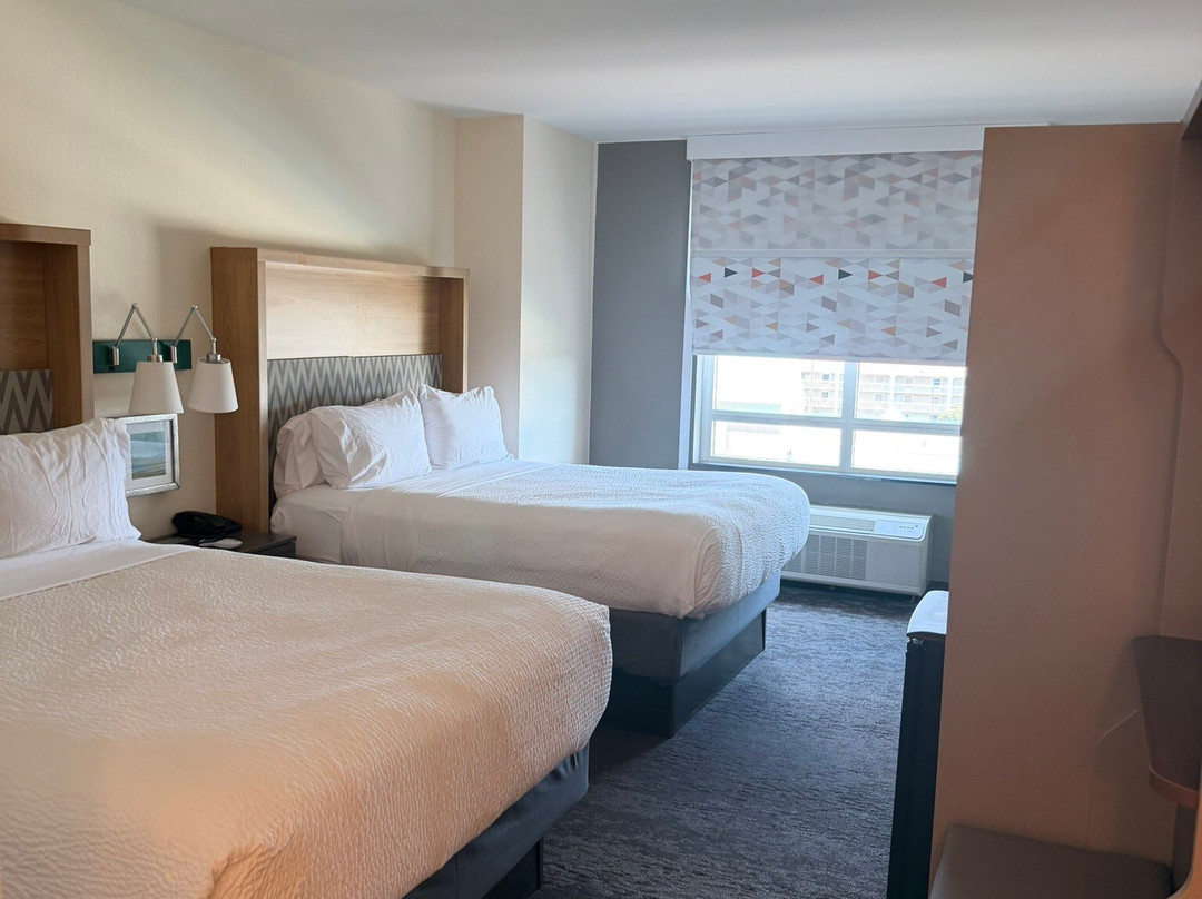 Holiday Inn 格尔夫波特 - 机场主图