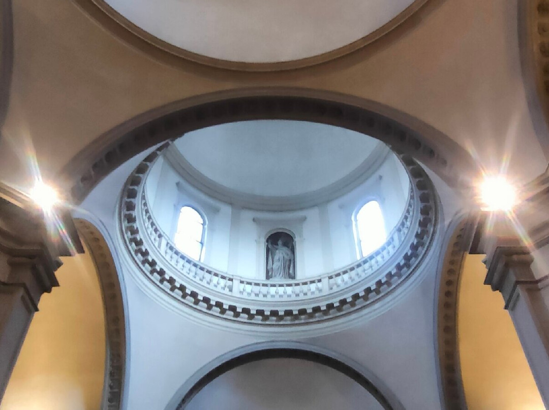 Cattedrale di San Pietro Apostolo-特雷维索必去景点