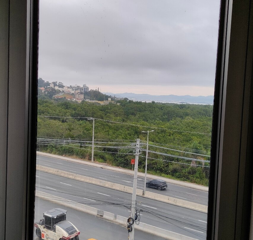 波多菲诺弗卢里亚诺波利斯城际酒店主图