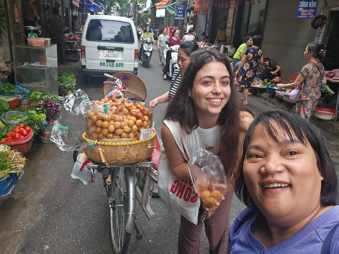 Chef Duyen's Home Cooking Classes & Tours-Ba Dinh必去景点