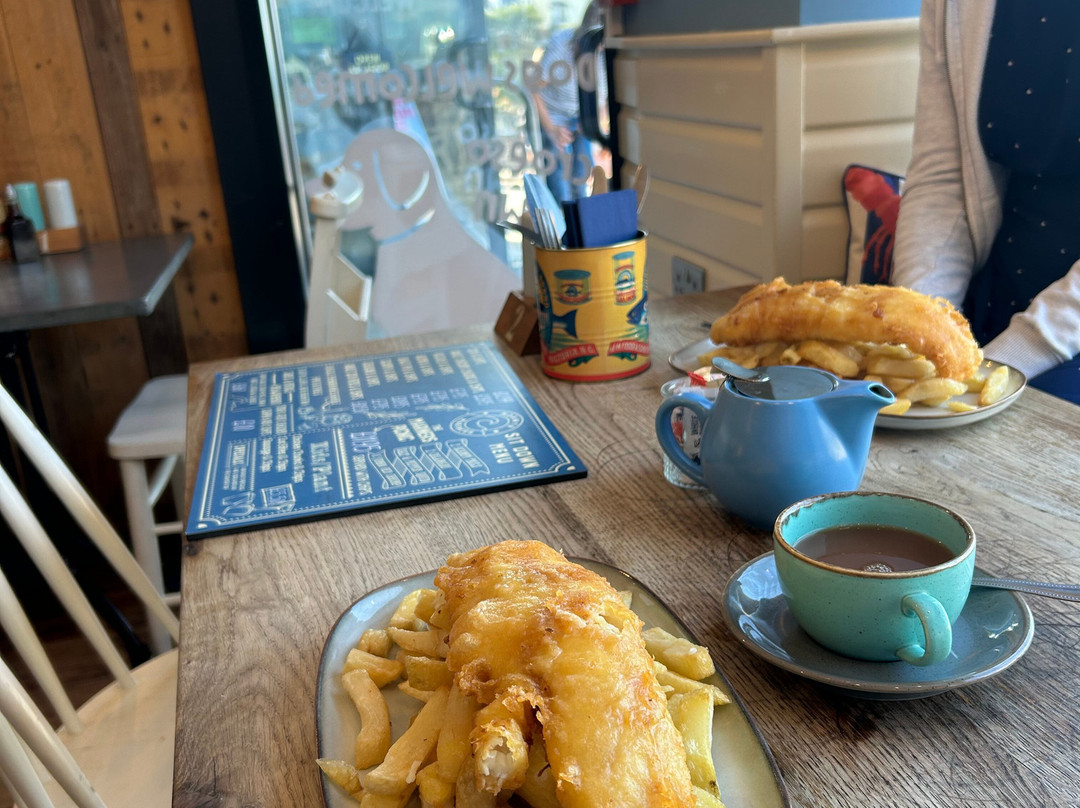纽基餐馆和美食-Mariners Cafe