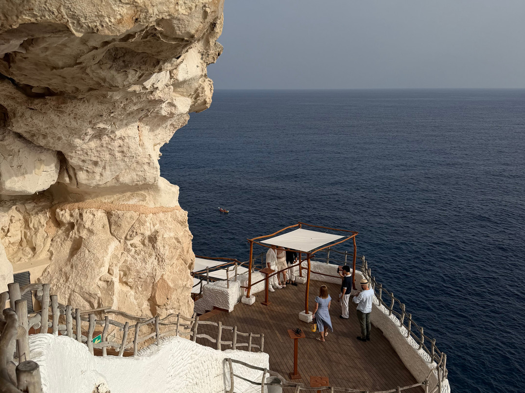 Cova D'En Xoroi-Cala en Porter必去景点