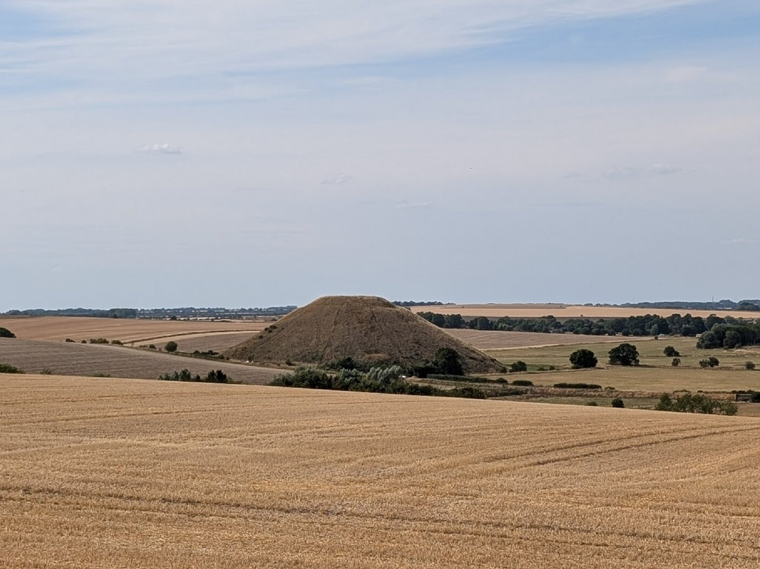 Silbury Hill-埃夫伯里必去景点