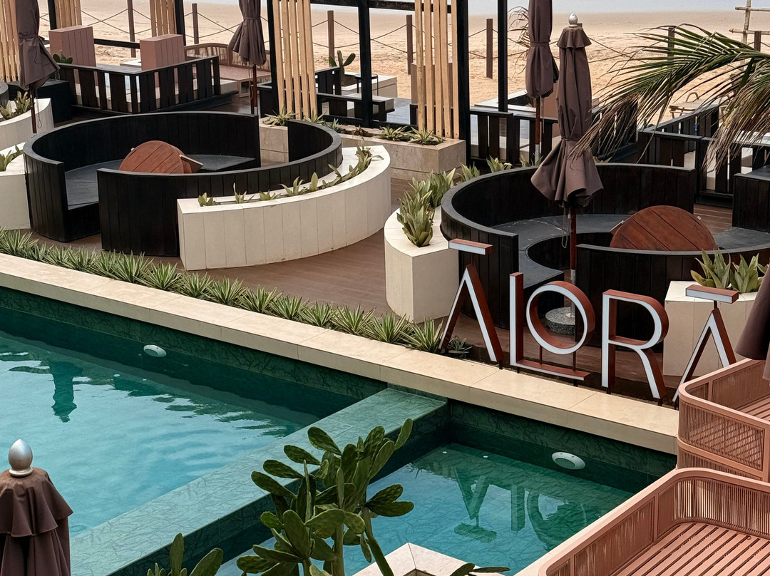 Alora Beach Resort-阿克拉必去景点