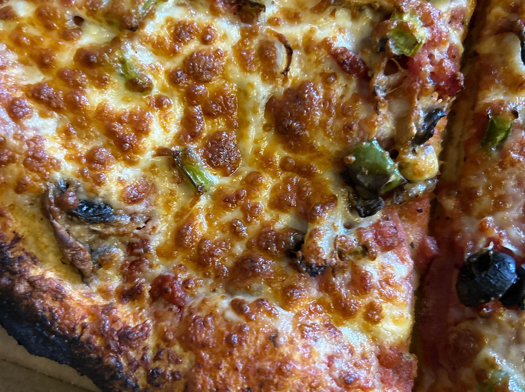Medicine Hat Pizza