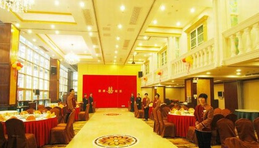 佛山皇帝酒店（顺德清晖园华盖路步行街店）主图