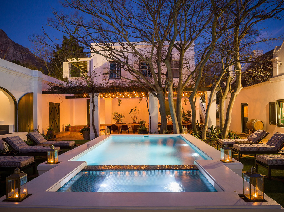 学院街精品酒店及宾馆主图