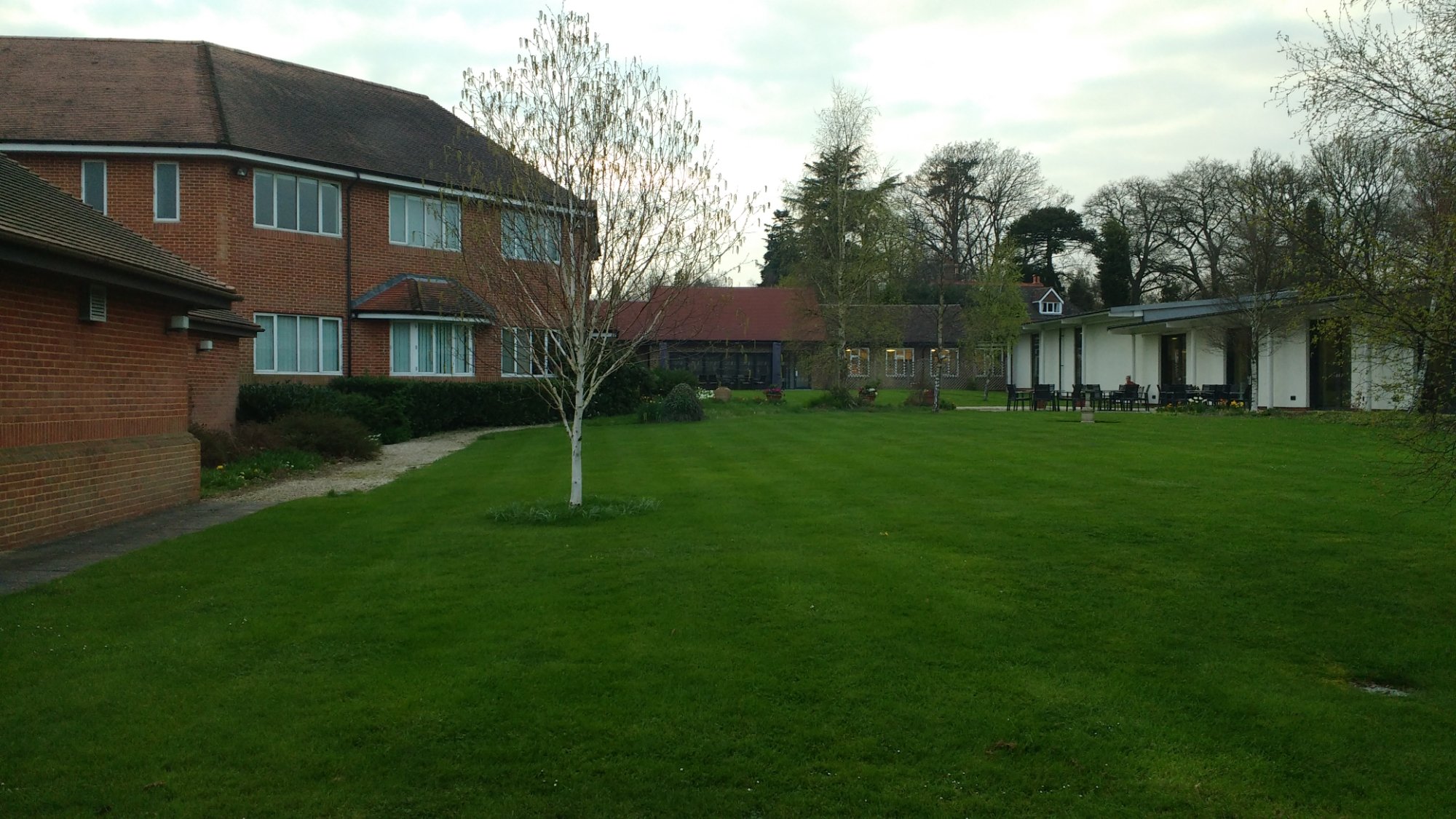 Roffey Park Venue-浴室