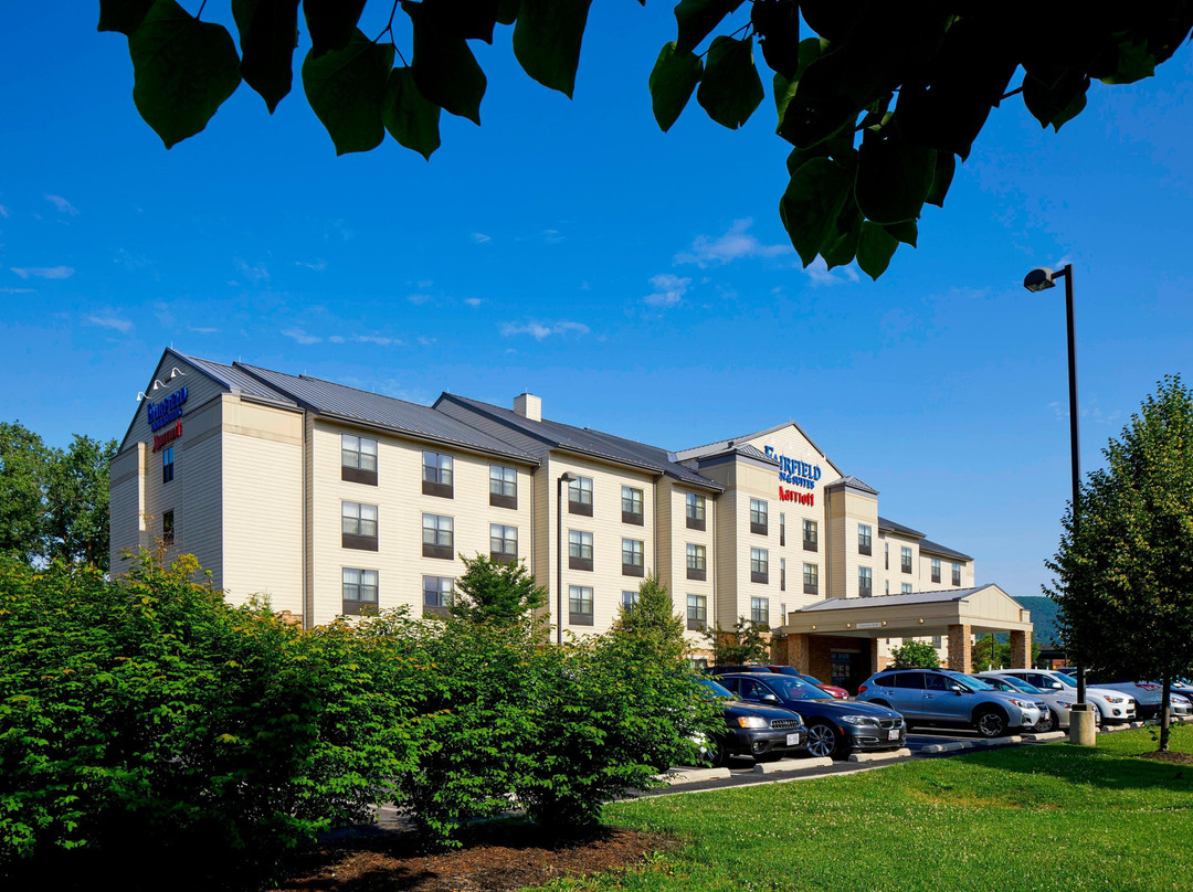 费尔菲尔德客栈&套房酒店主图