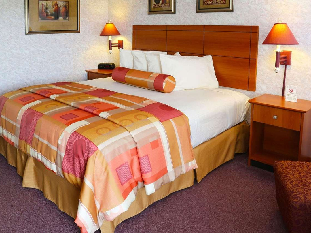 Magnuson Hotel Howell主图