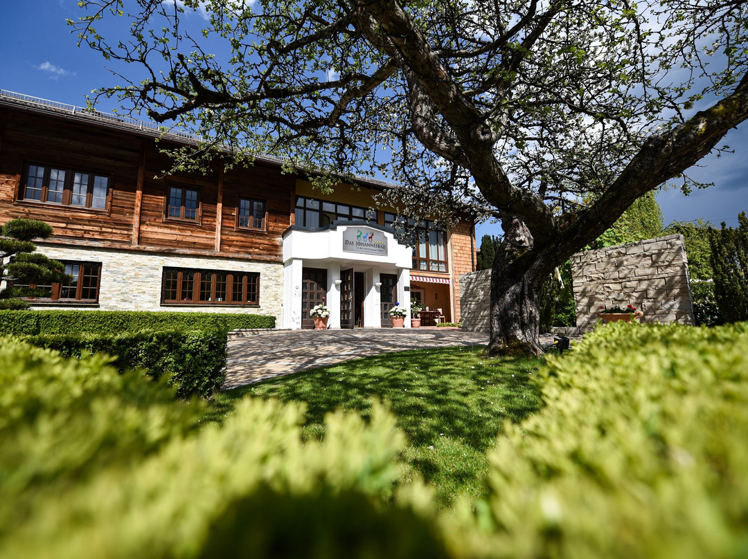 Saulgrub酒店住宿-Das Johannesbad Hotel