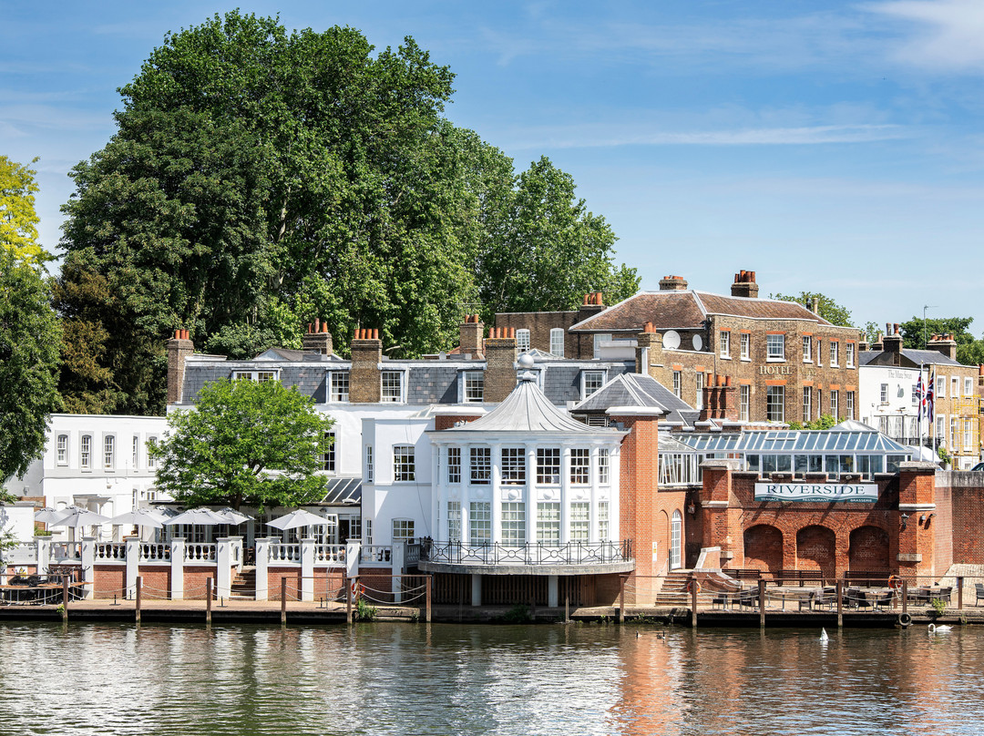 卡尔顿迈特酒店主图