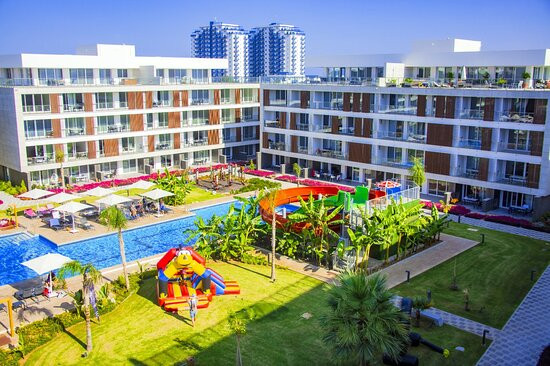 Courtyard Long Beach Holiday Resort主图