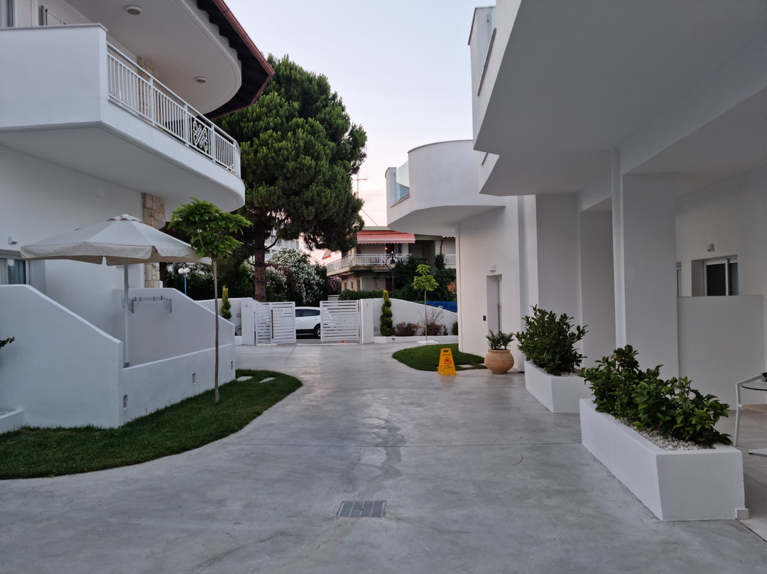 Lefko suites