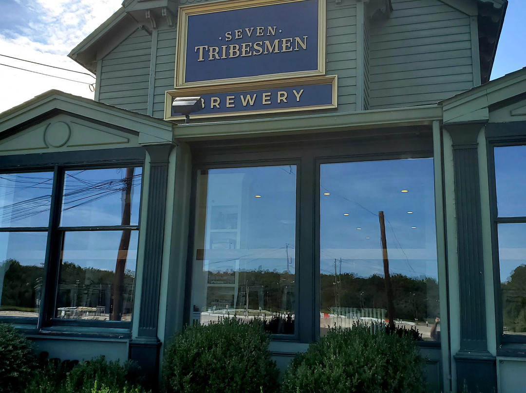 Seven Tribesmen Brewery景点图片