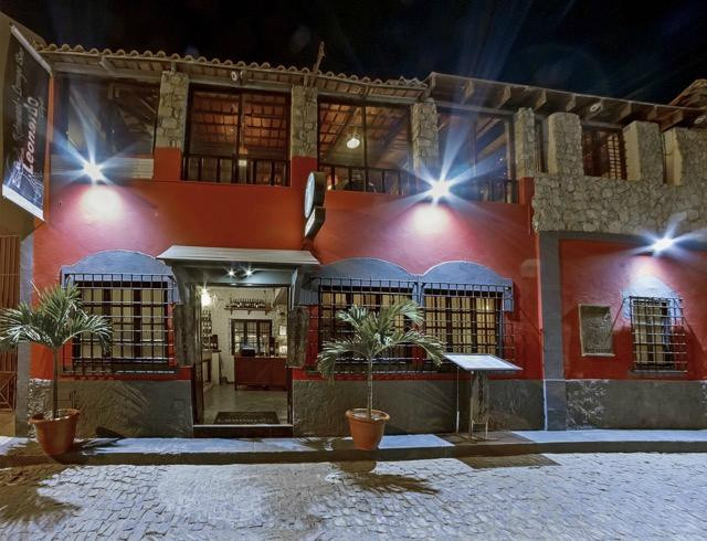 Leonardo Cafe Italian Restaurant