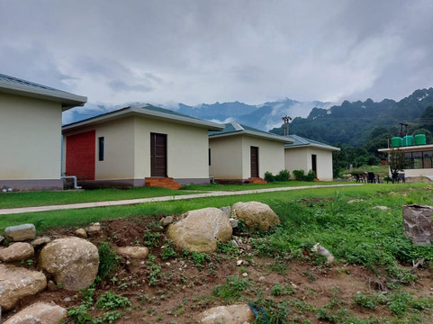 Dhauladhar View Village Resort