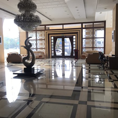 Golden Chariot Vasai Hotel主图