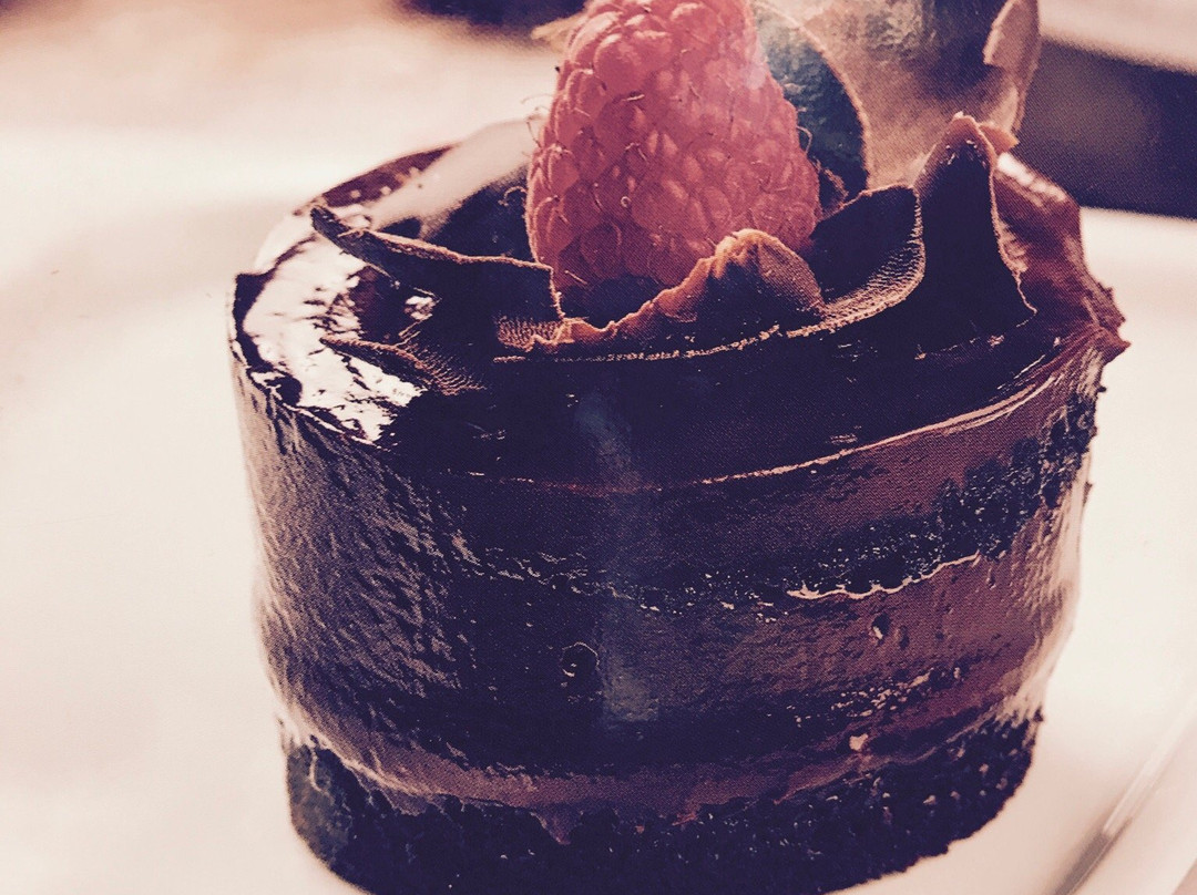 Bindaira Cafe - Adliya