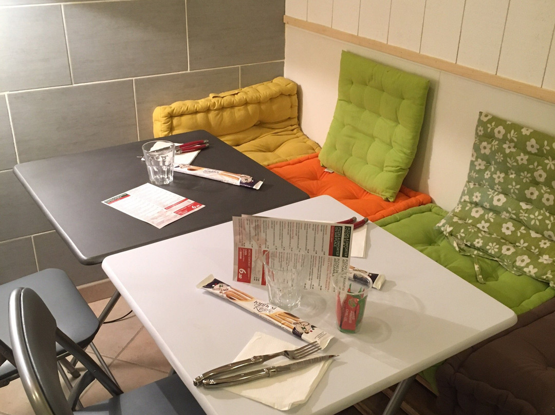 Gourdon餐馆和美食-Pizzeria la Famiglia