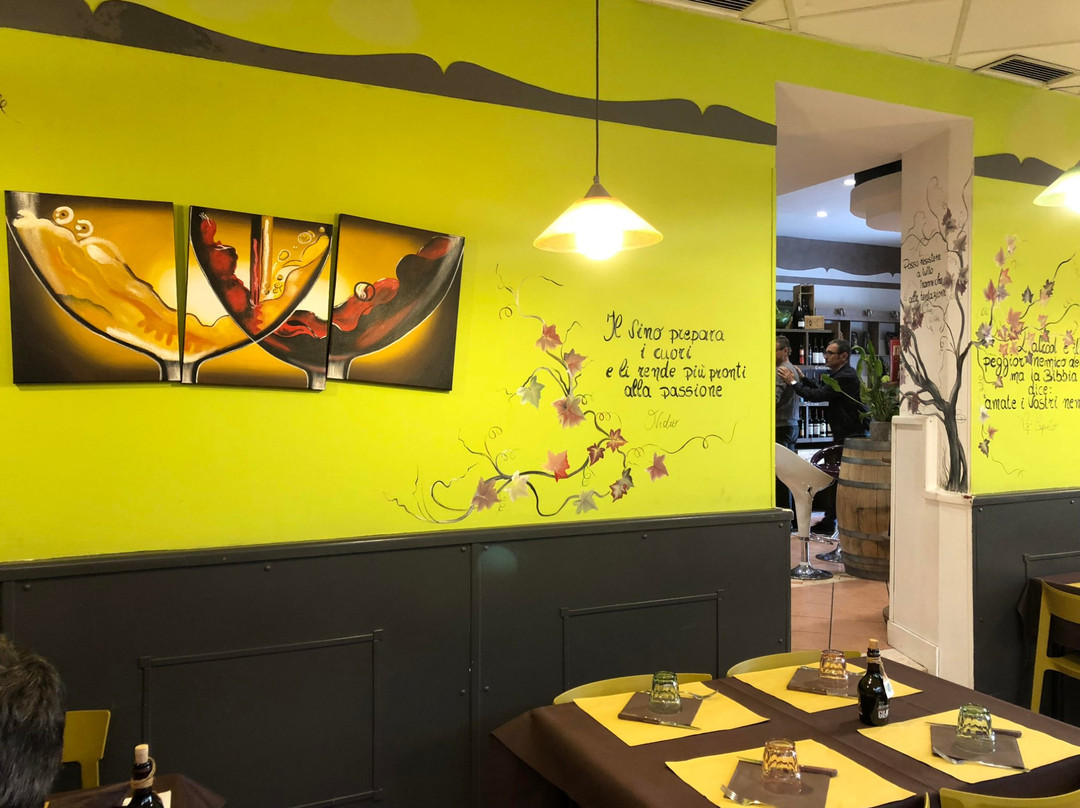 Roiate餐馆和美食-Hostaria Marchigiana